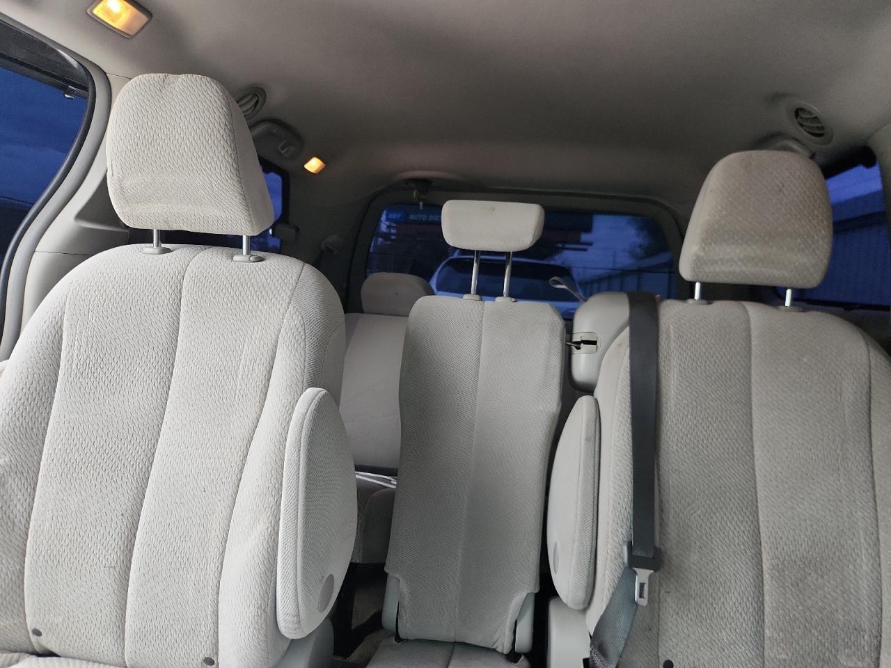 2013 TOYOTA SIENNA