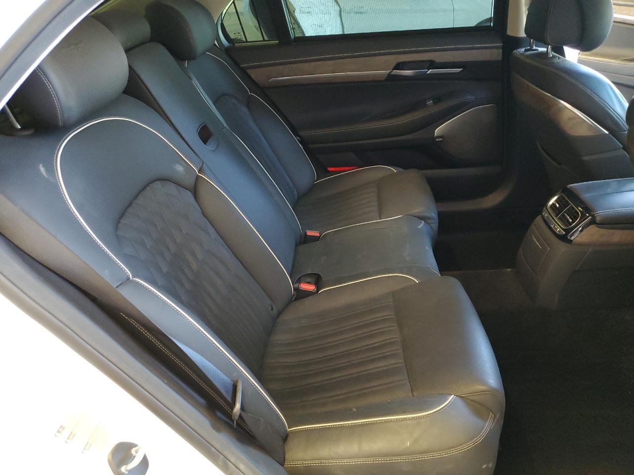 2021 GENESIS G90