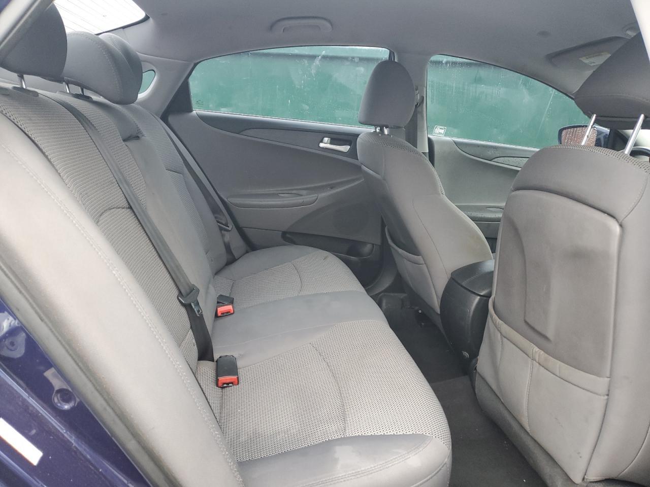 2011 HYUNDAI SONATA