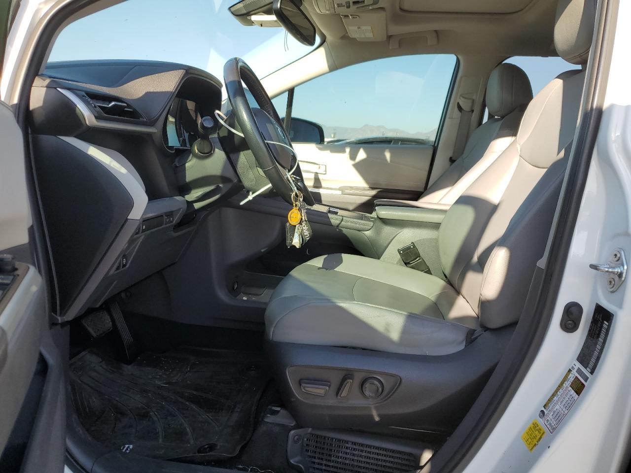 2022 TOYOTA SIENNA