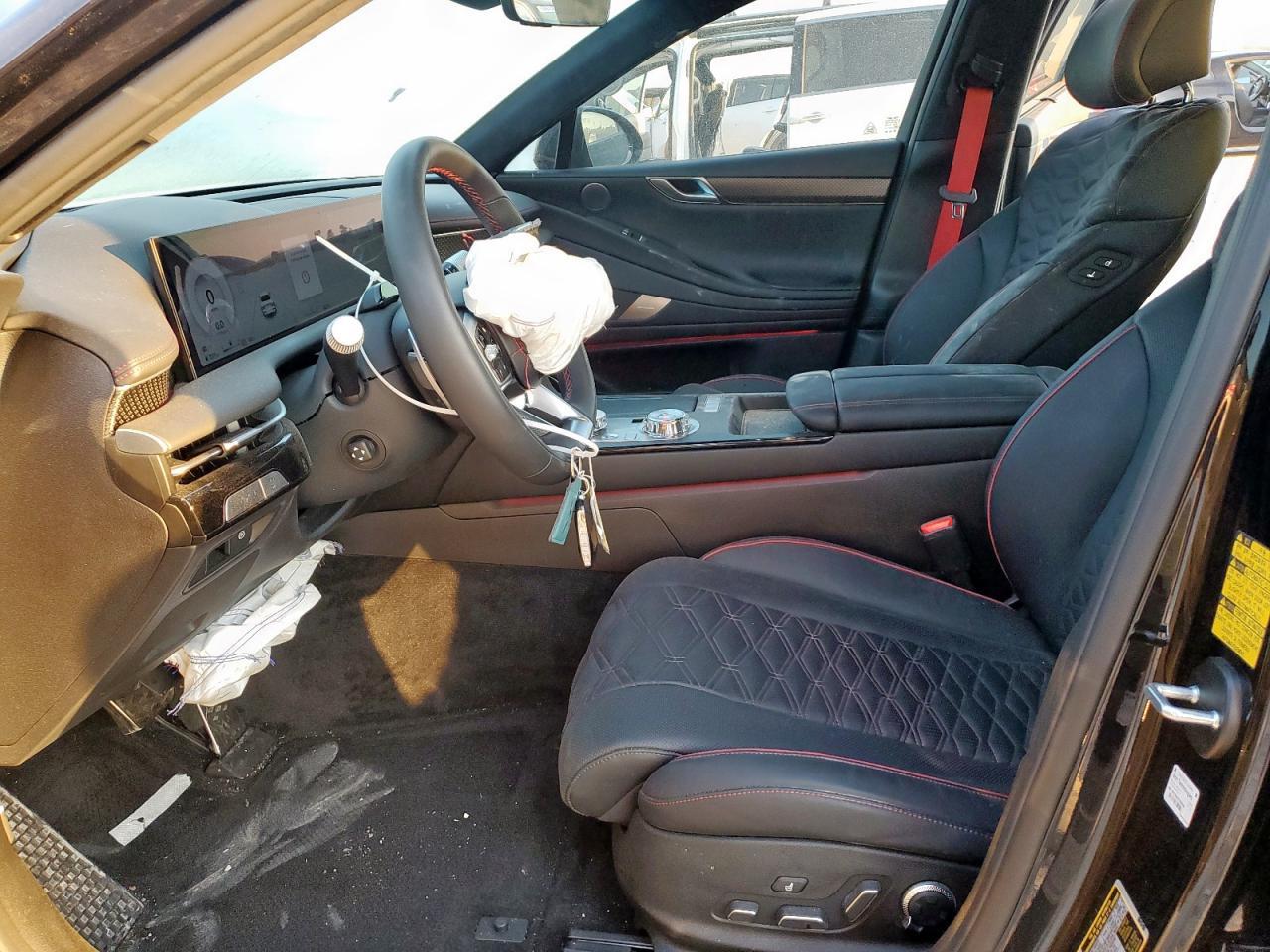2025 GENESIS G80