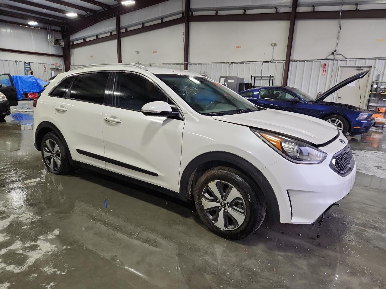 2017 KIA Niro