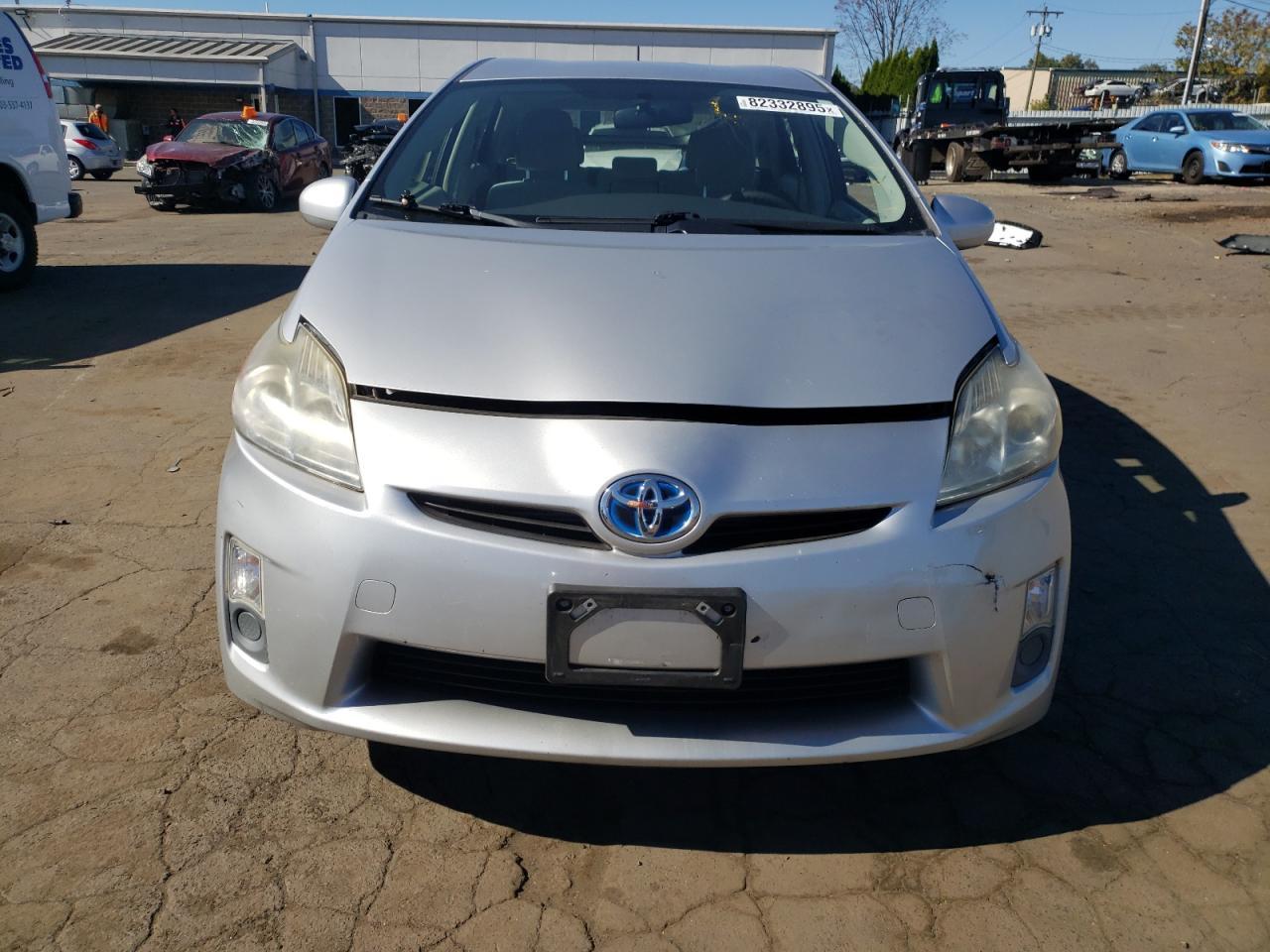 2011 TOYOTA PRIUS