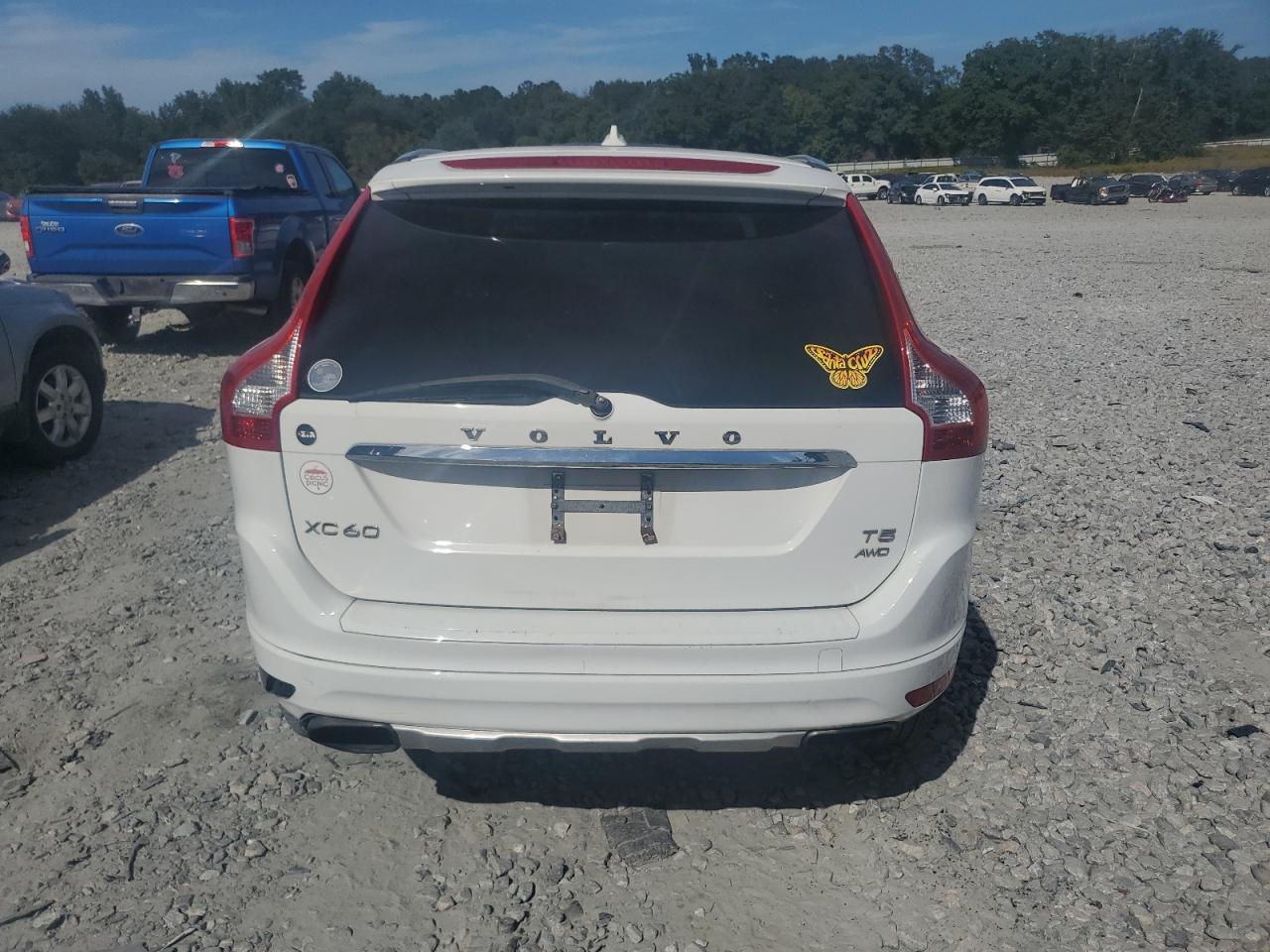 2015 VOLVO XC60