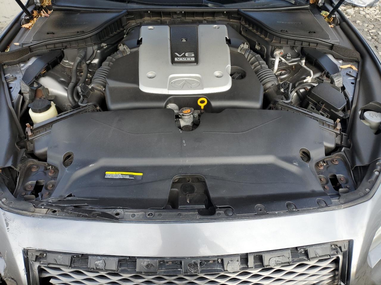 2015 INFINITI Q50