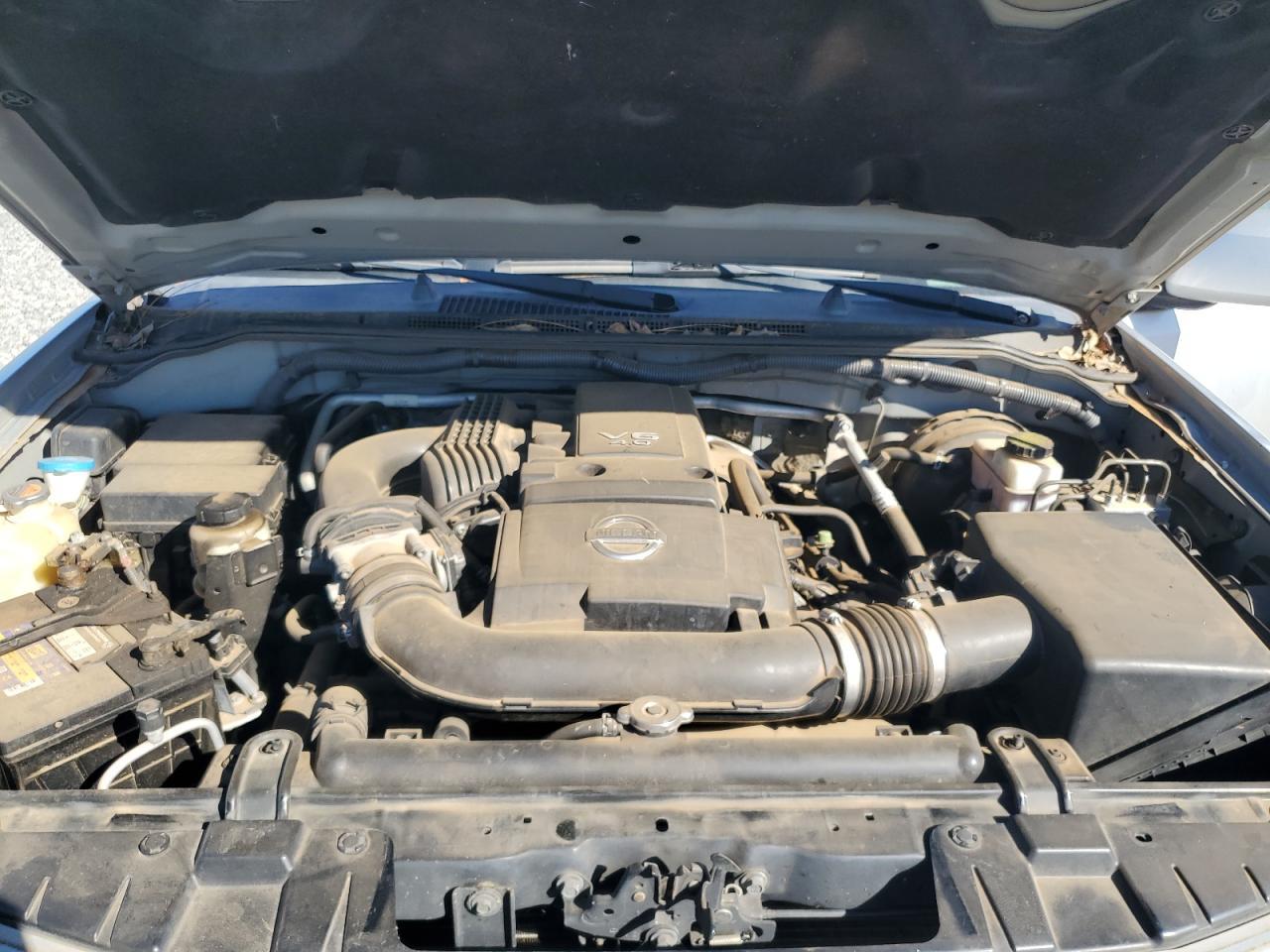 2012 NISSAN Frontier
