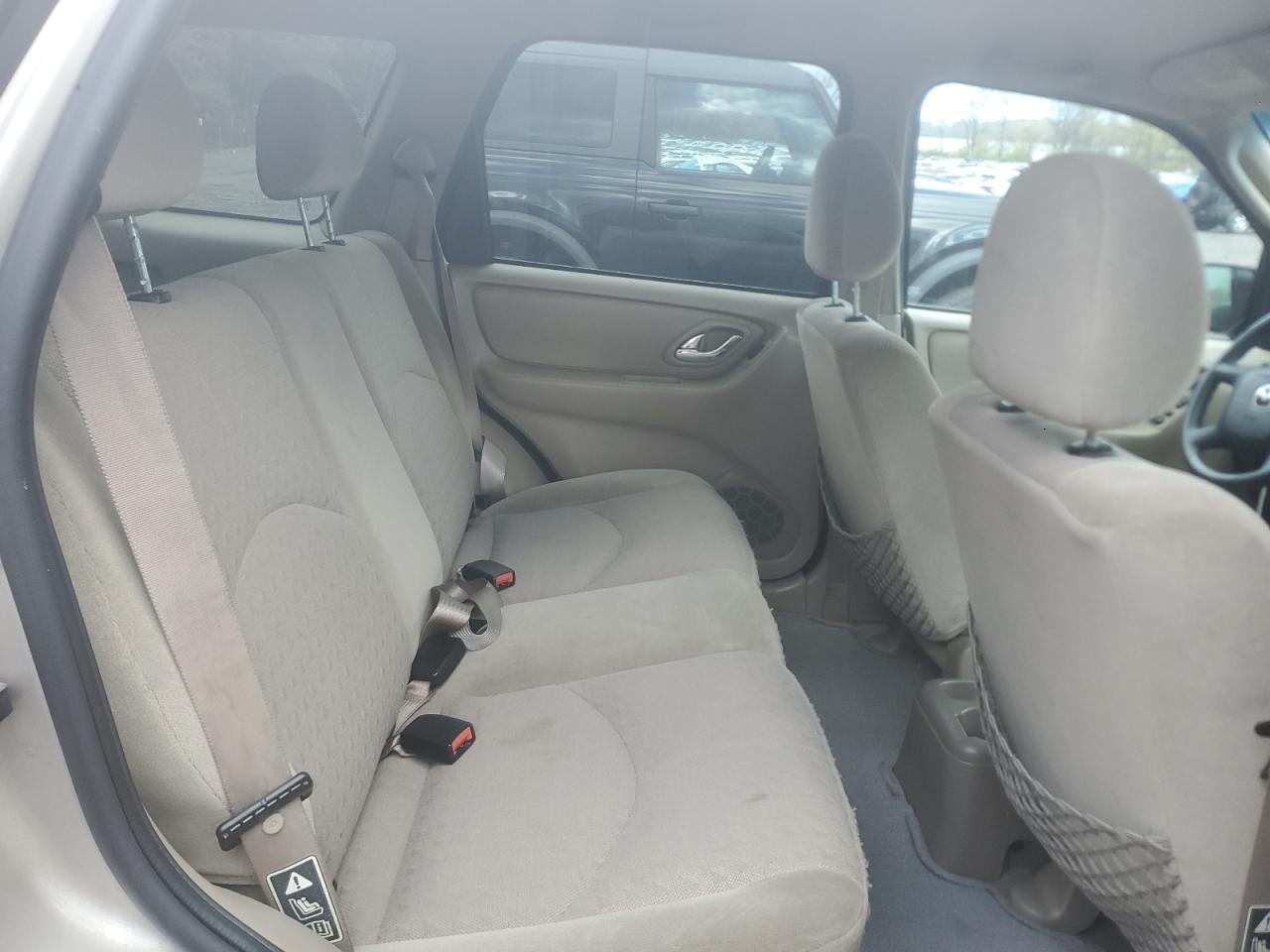 2002 MAZDA Tribute