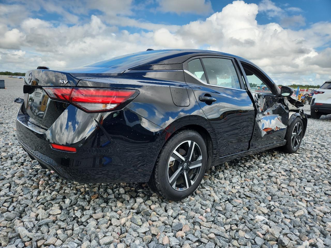 2024 NISSAN SENTRA