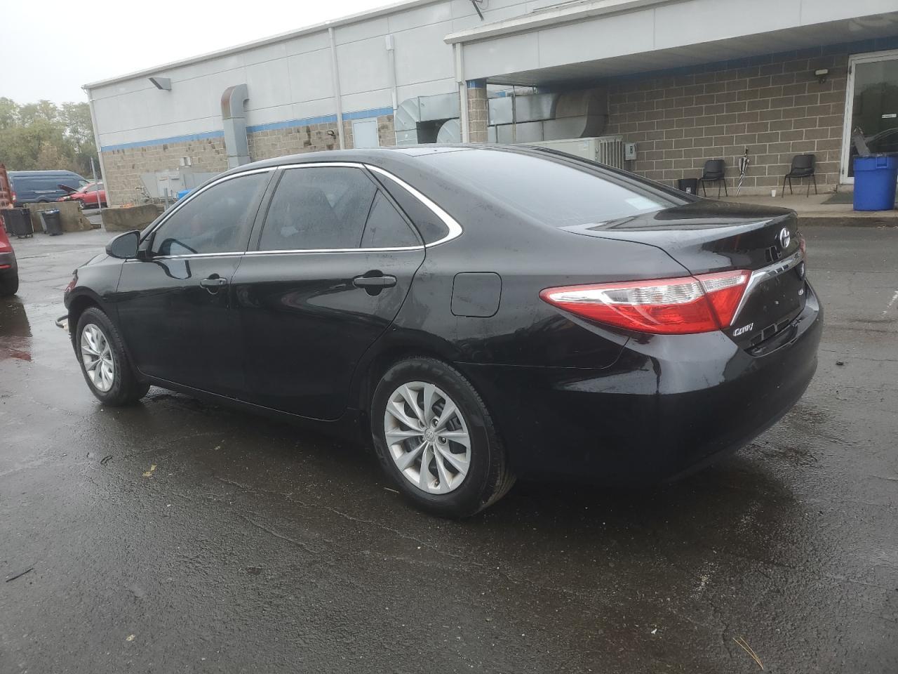2016 TOYOTA CAMRY