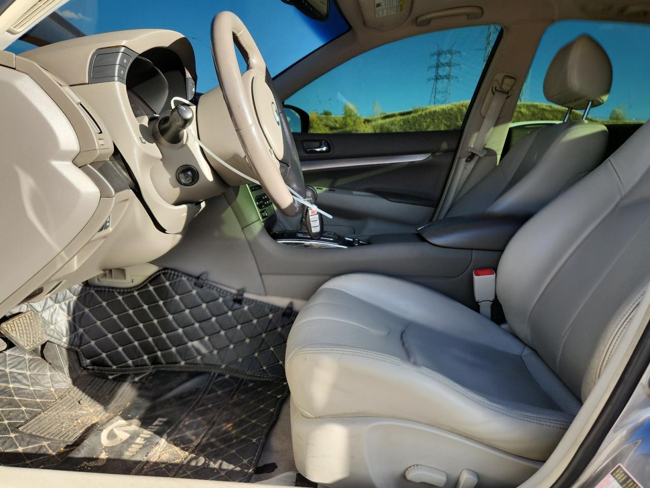 2012 INFINITI G37