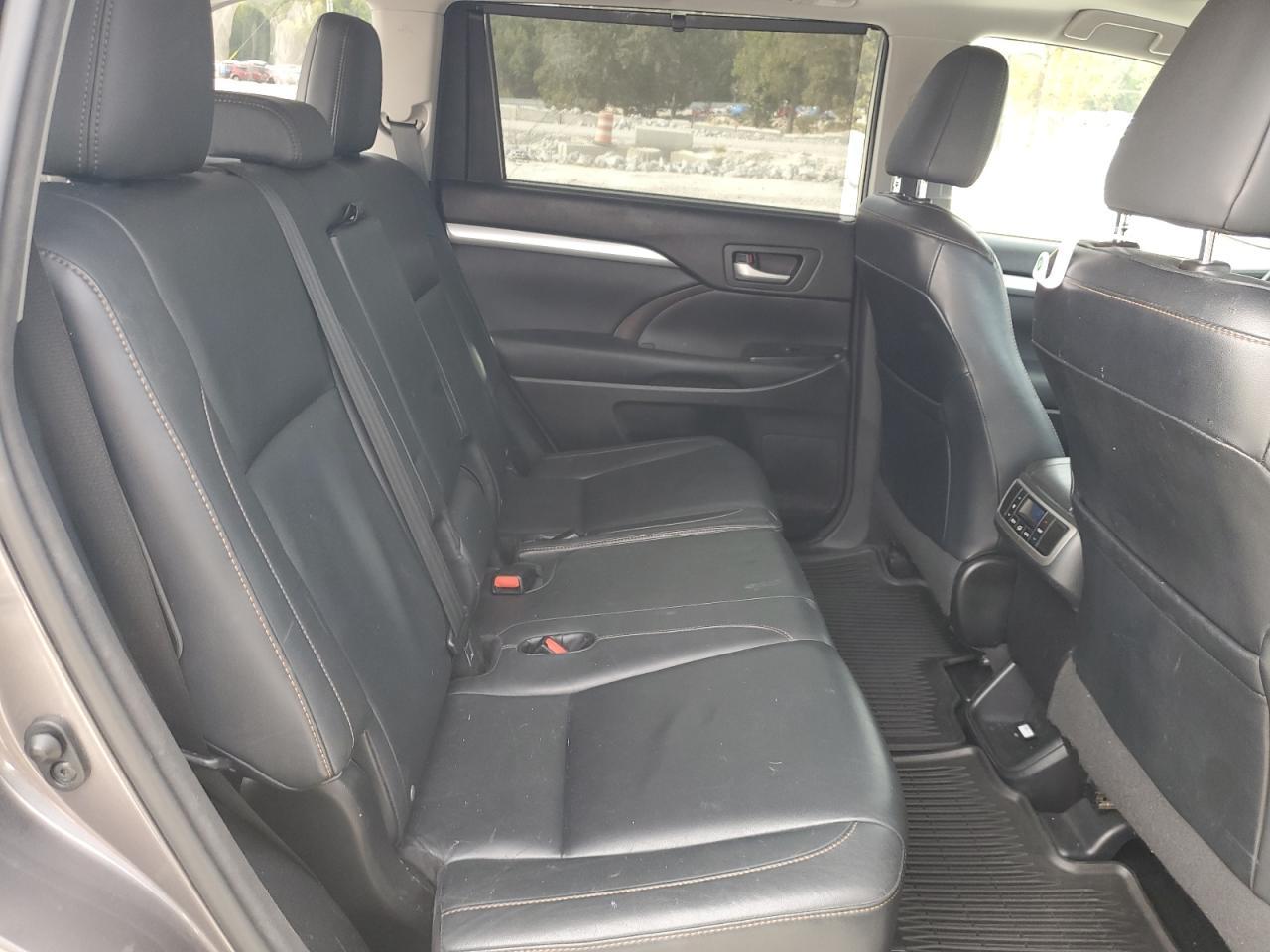 2014 TOYOTA HIGHLANDER