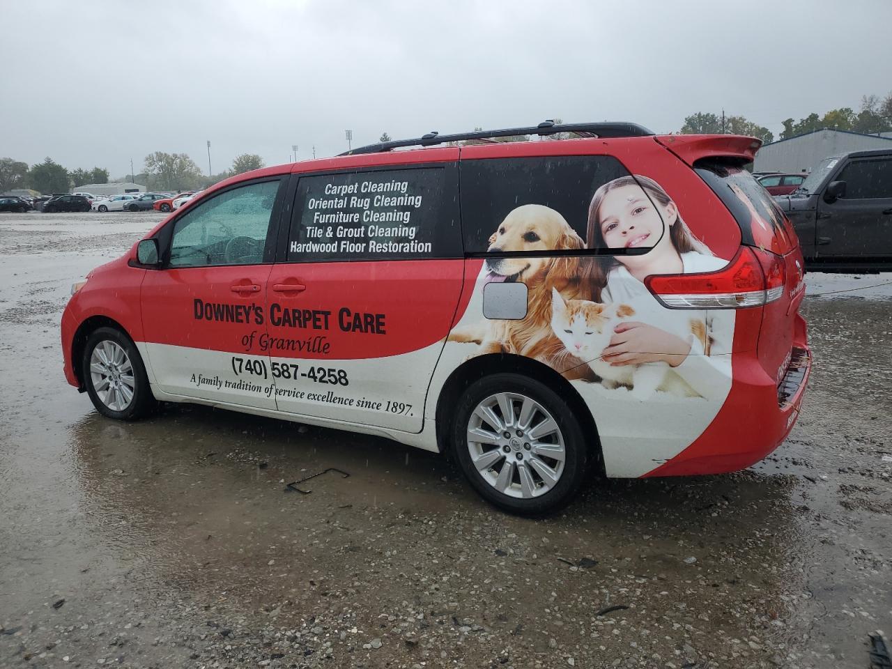 2014 TOYOTA SIENNA