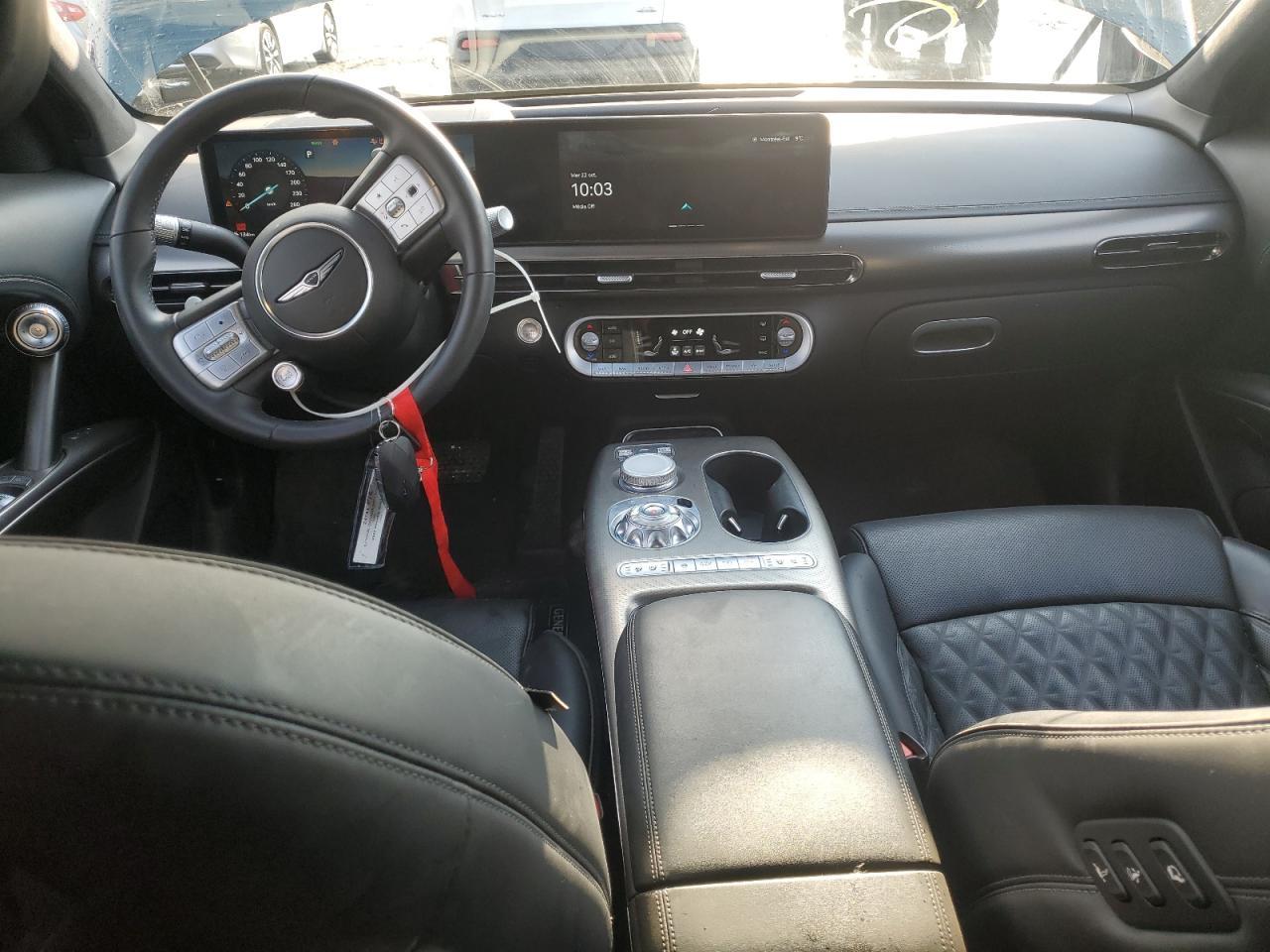 2023 GENESIS GV60
