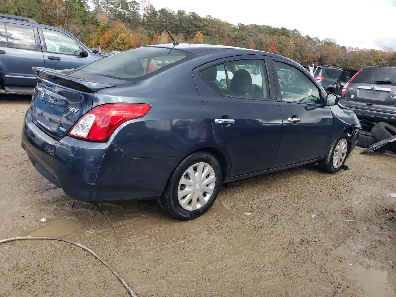 2016 NISSAN VERSA