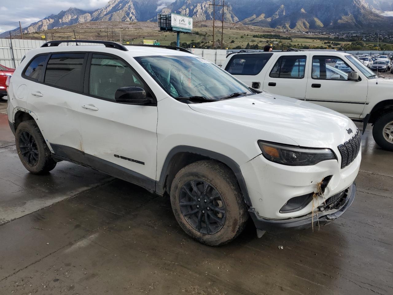 2023 JEEP CHEROKEE