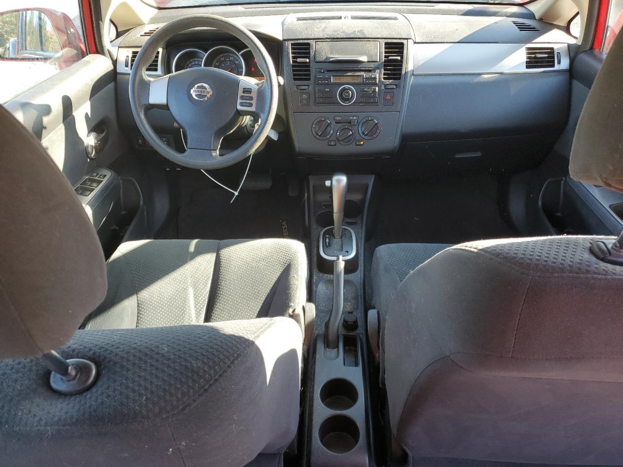 2011 NISSAN VERSA