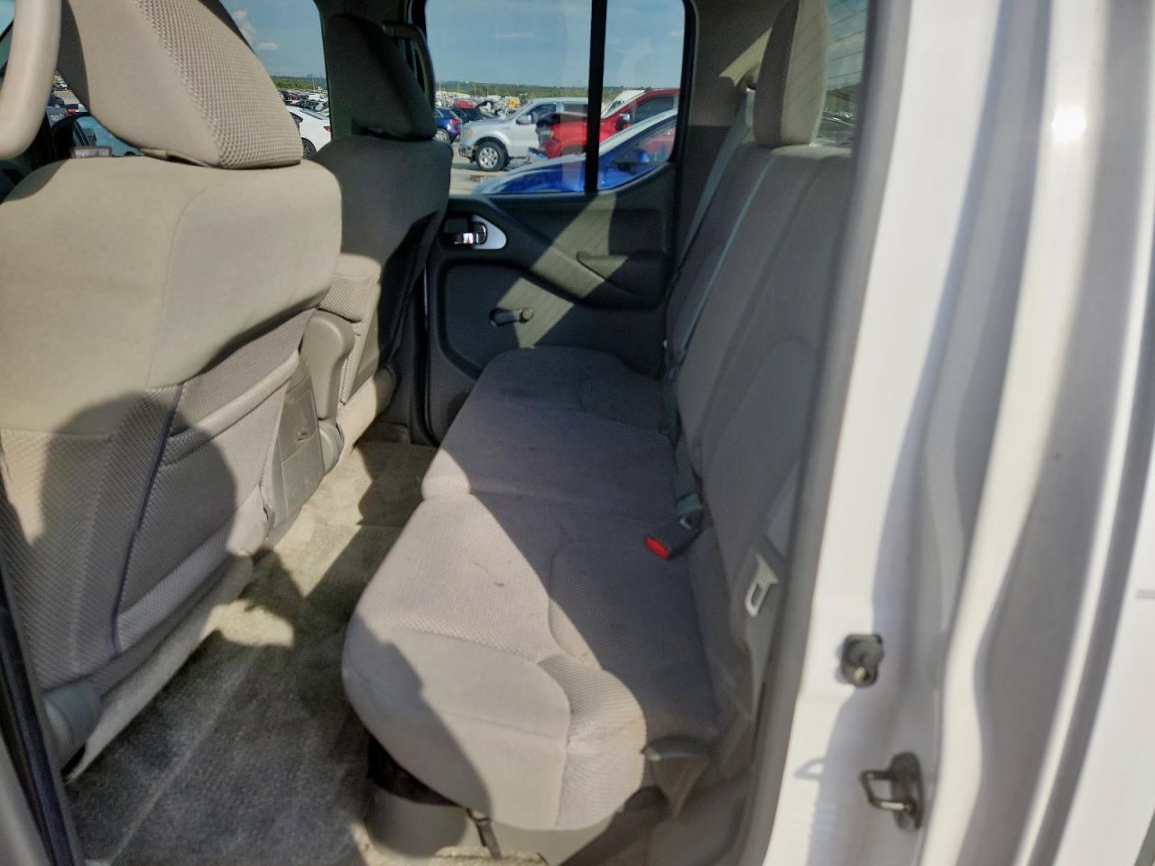 2012 NISSAN Frontier