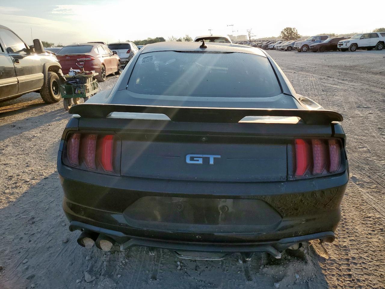 2022 FORD MUSTANG
