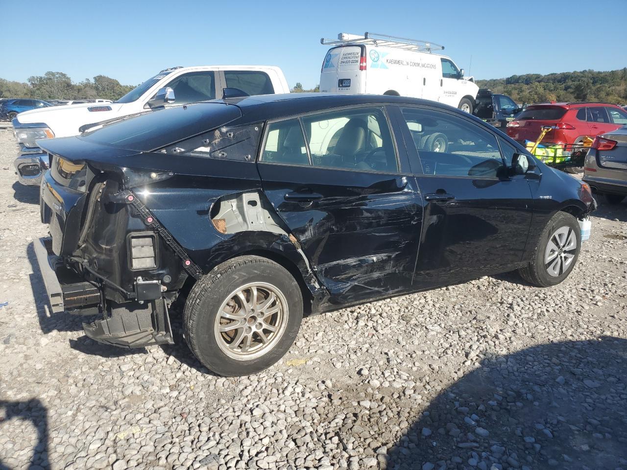 2017 TOYOTA PRIUS