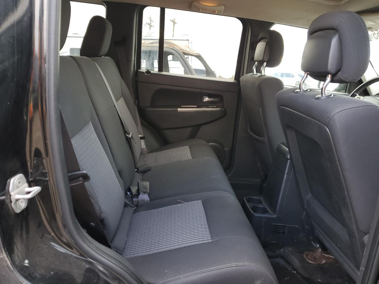 2010 JEEP Liberty