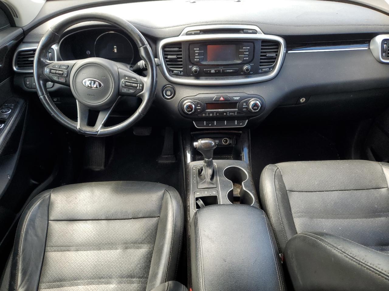 2016 KIA SORENTO