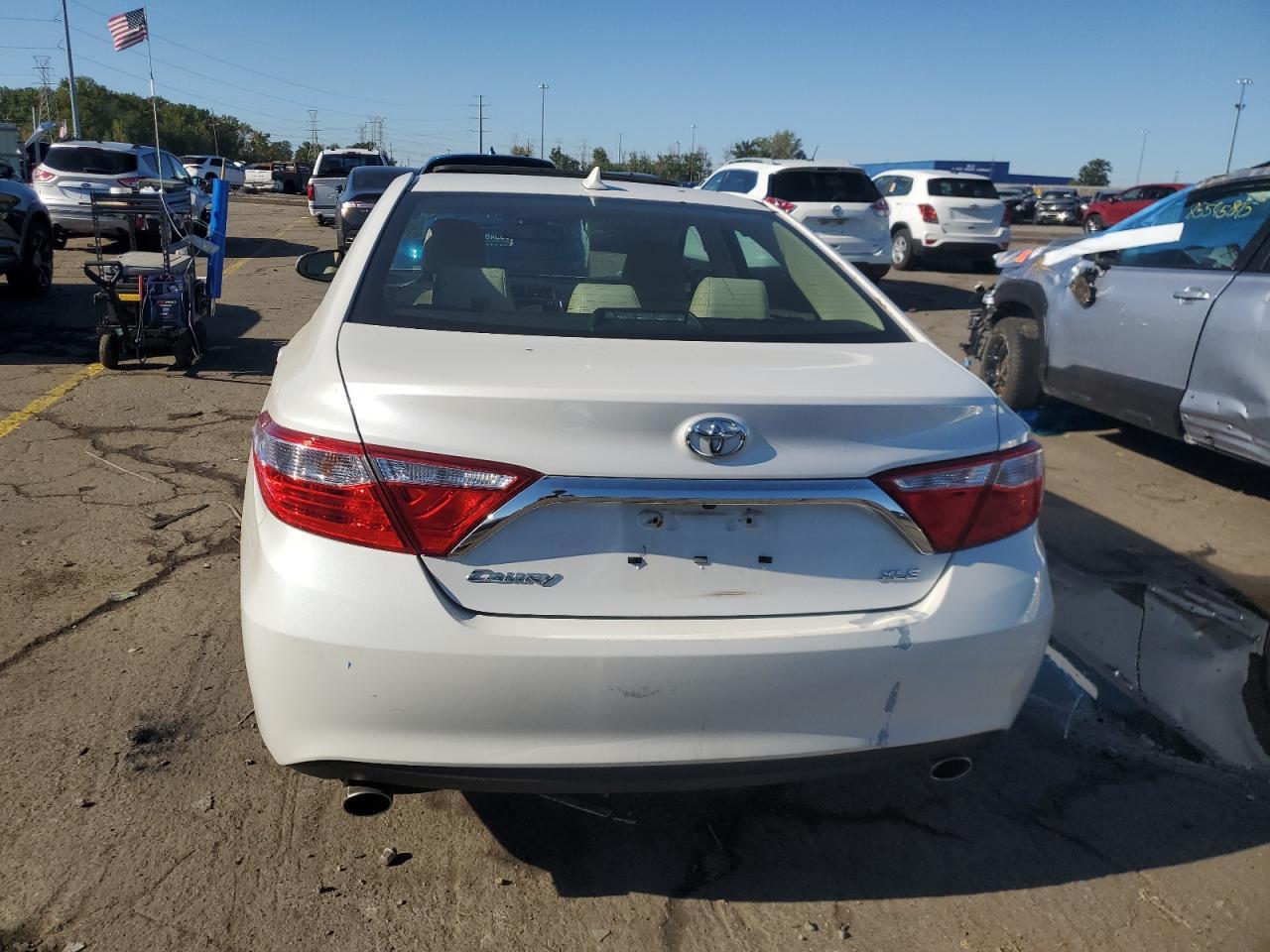 2015 TOYOTA CAMRY