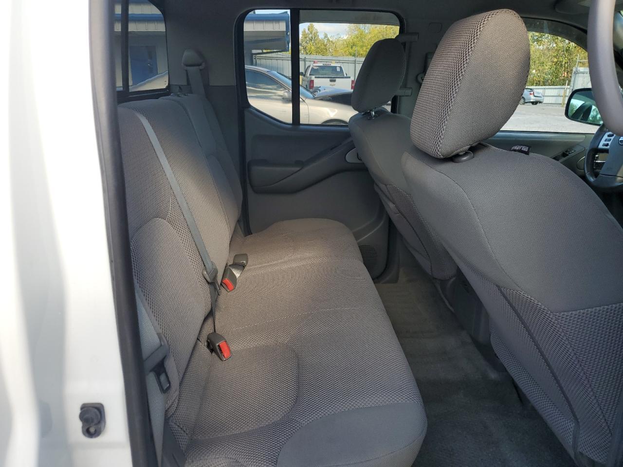 2016 NISSAN Frontier