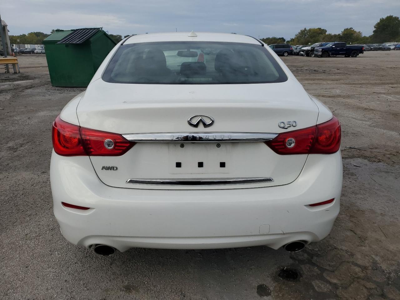 2015 INFINITI Q50