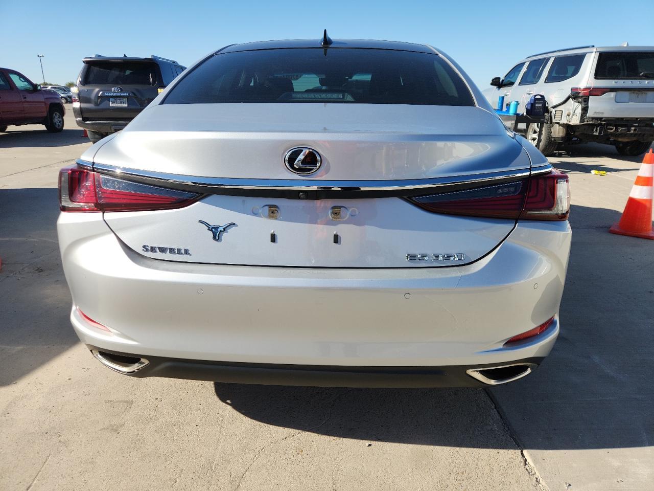 2019 LEXUS ES 350