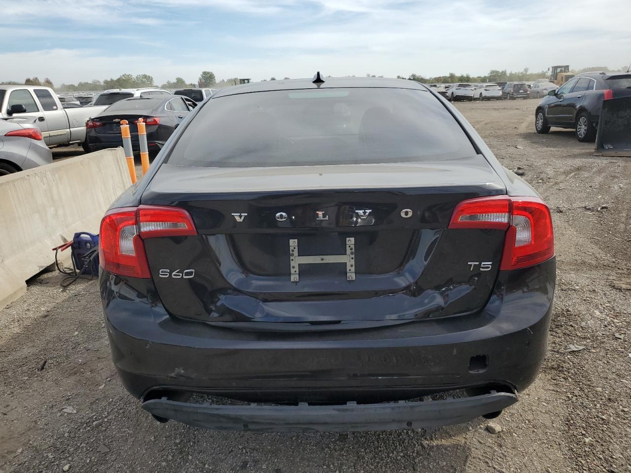 2013 VOLVO S60