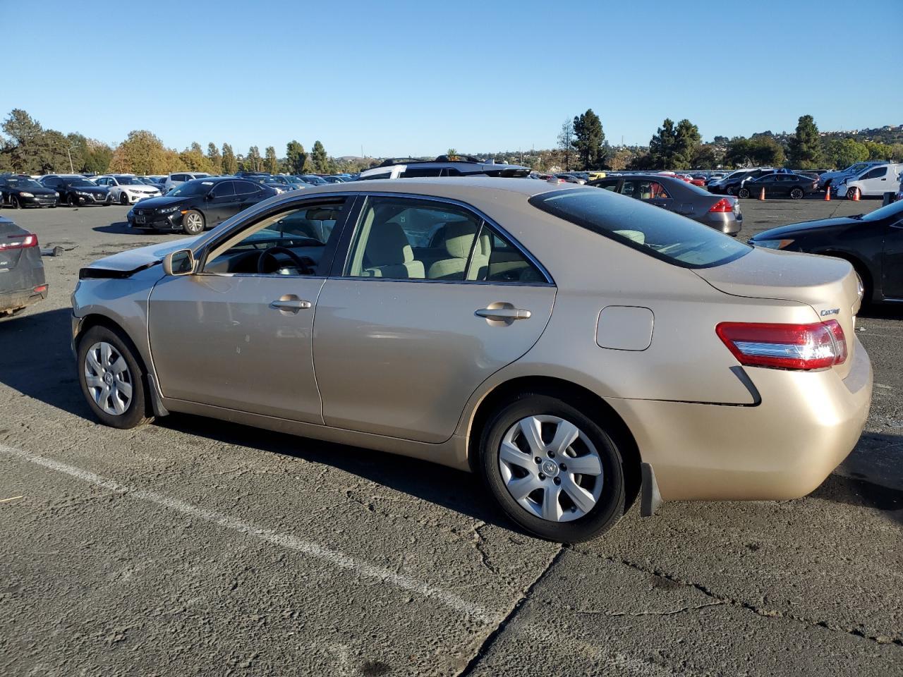 2010 TOYOTA CAMRY