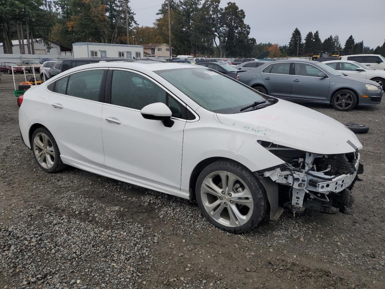 2017 CHEVROLET CRUZE