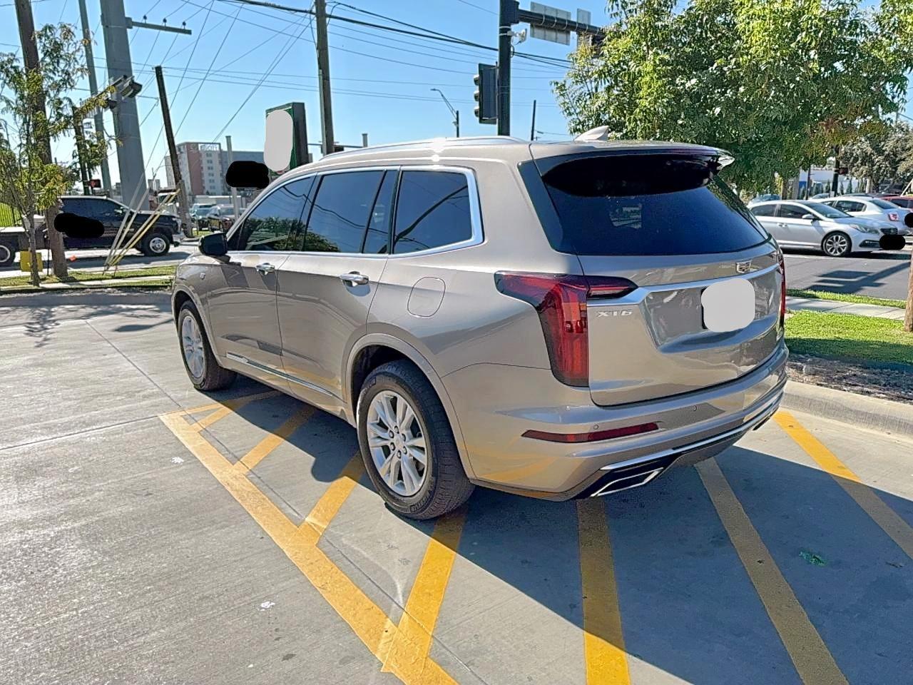 2022 CADILLAC XT6