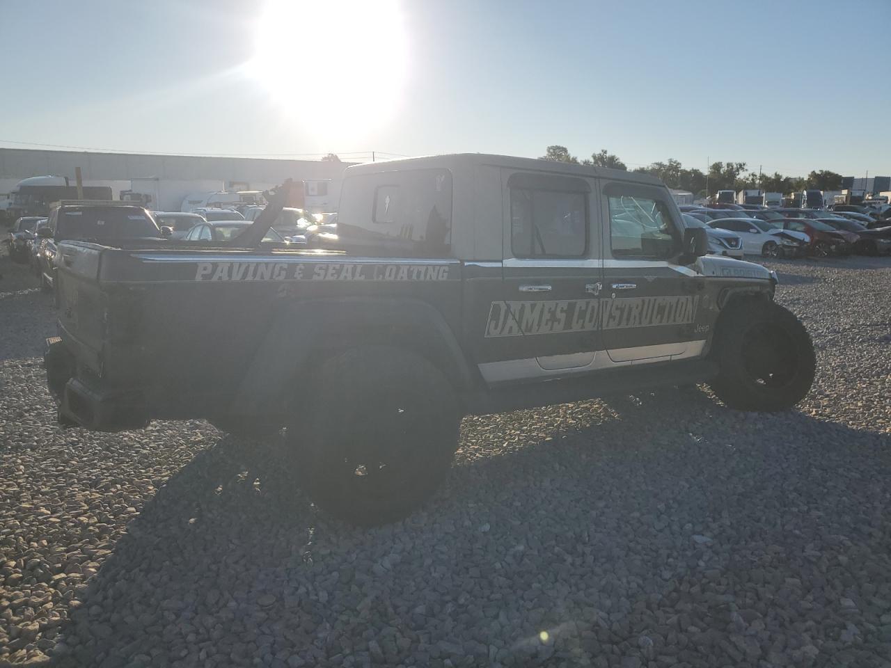 2022 JEEP Gladiator