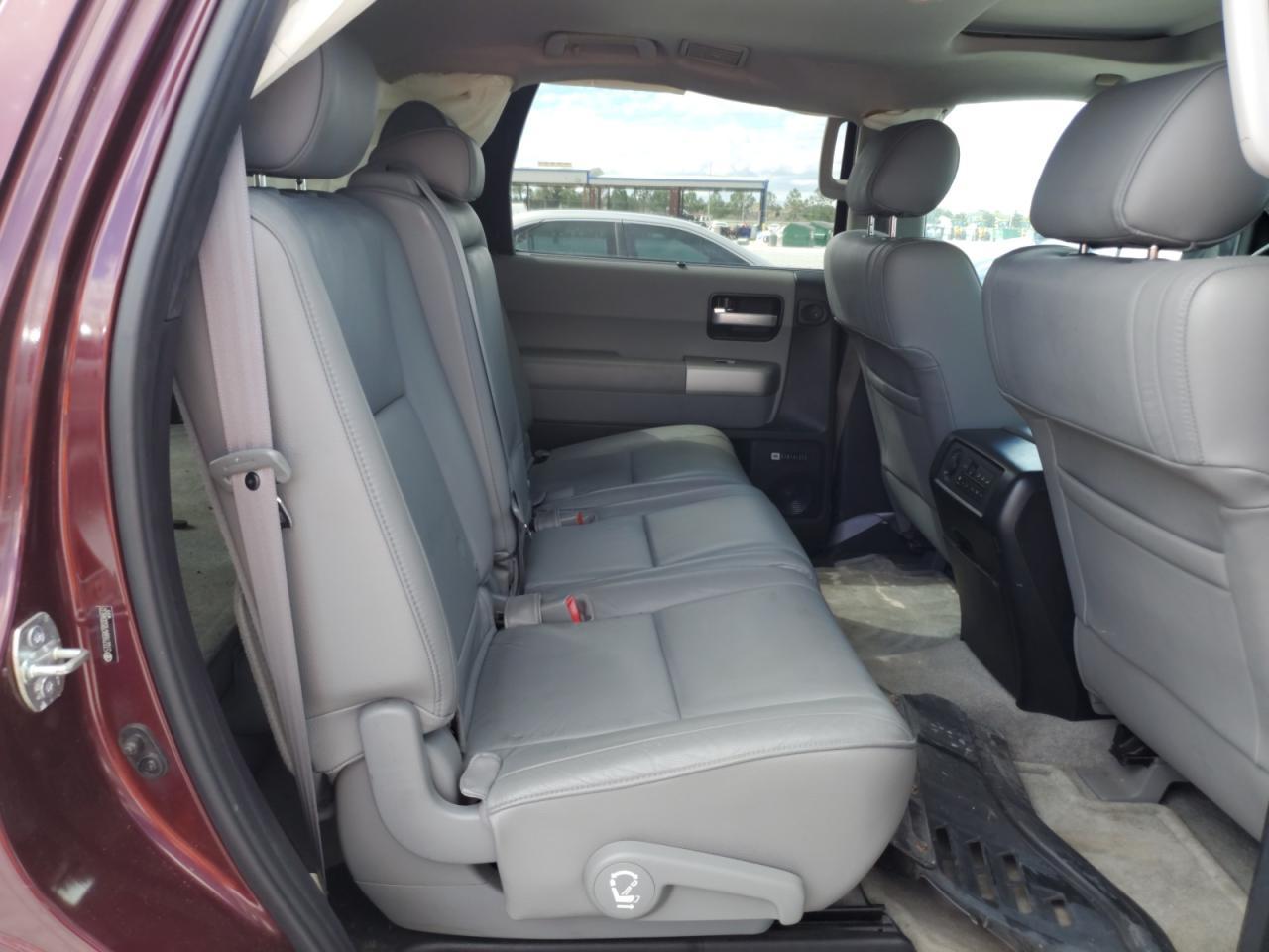 2008 TOYOTA Sequoia