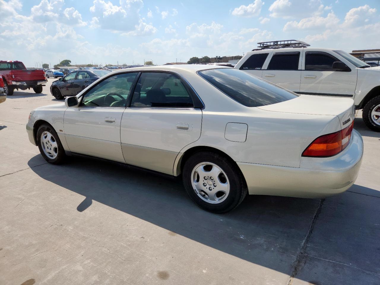1999 LEXUS Es 300