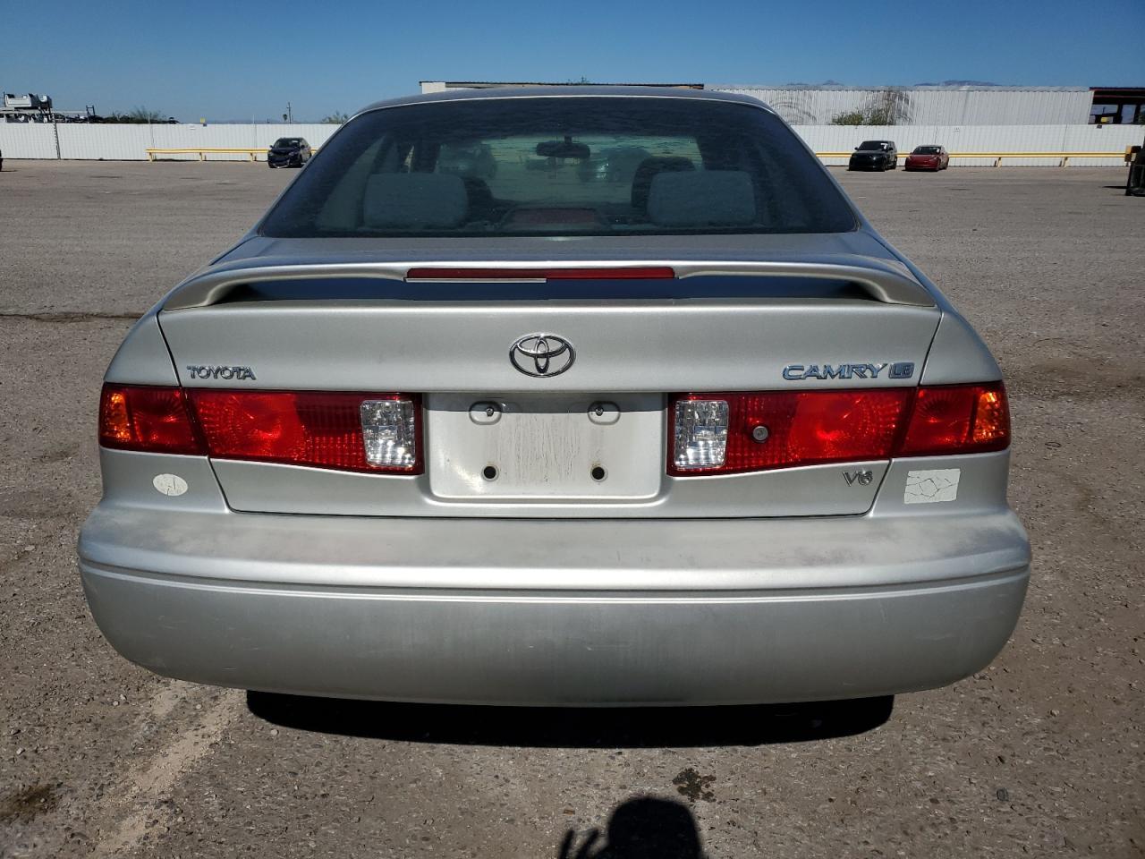2000 TOYOTA CAMRY