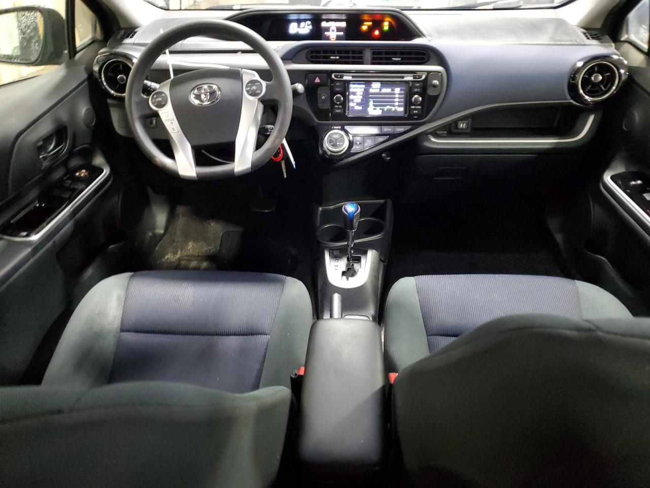 2015 TOYOTA Prius c