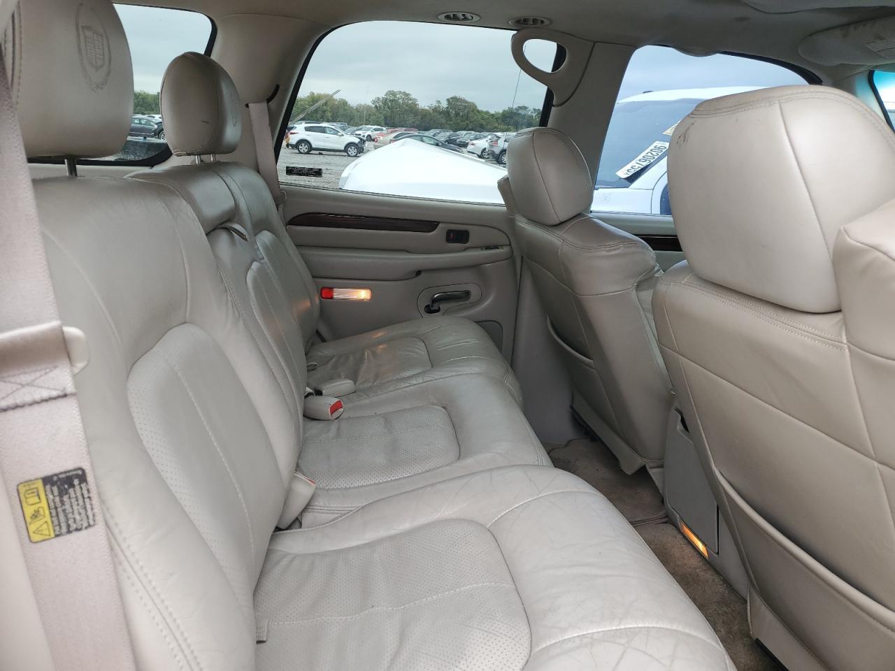 2002 CADILLAC ESCALADE