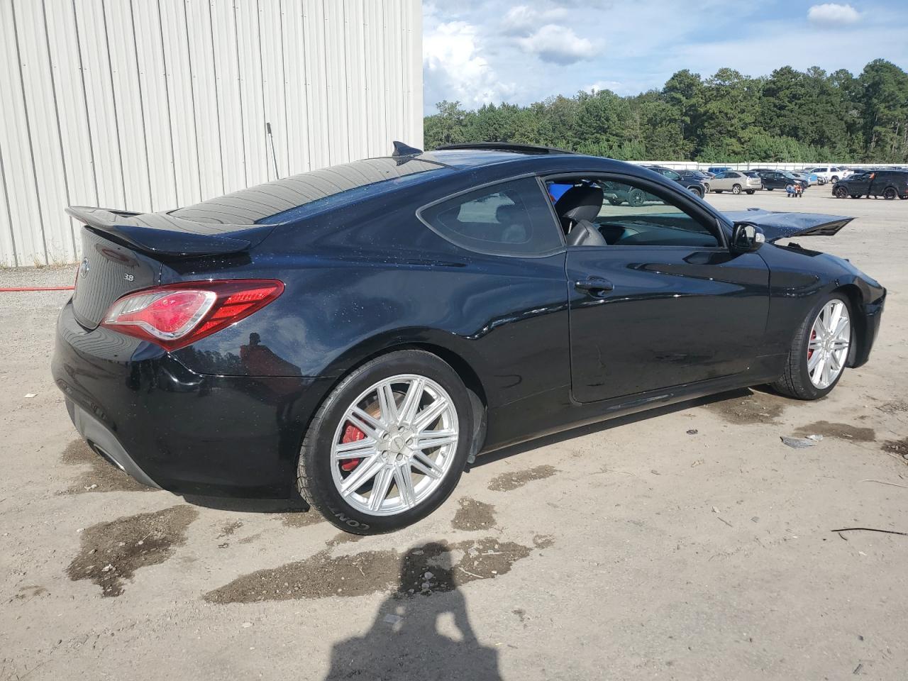 2013 HYUNDAI GENESIS