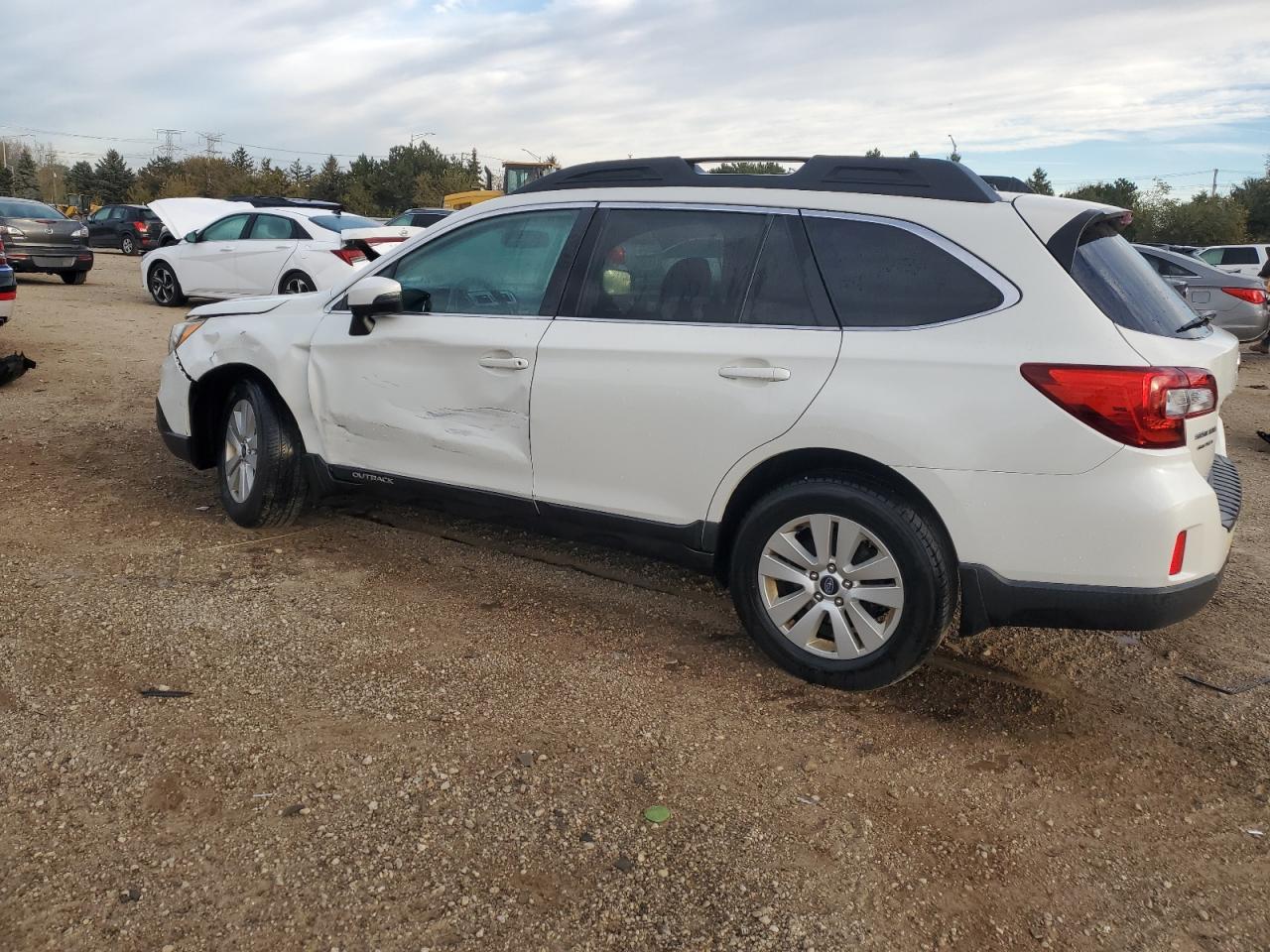 2015 SUBARU Outback