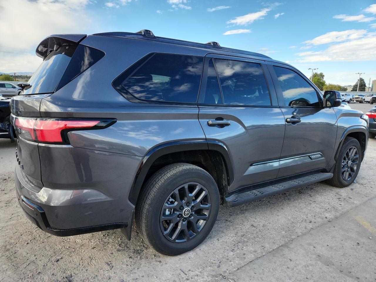 2024 TOYOTA Sequoia