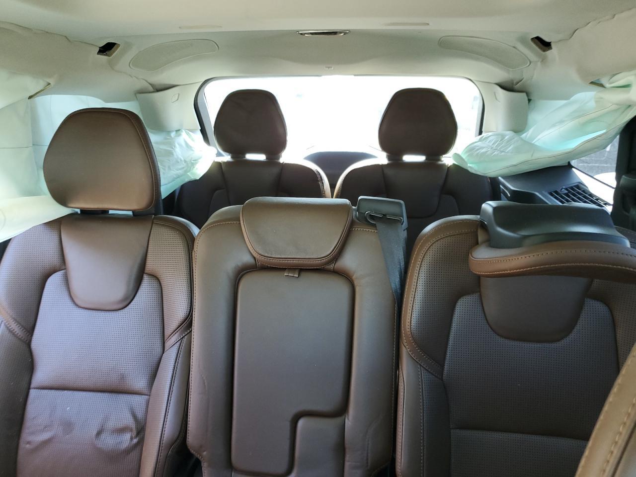 2018 VOLVO XC90