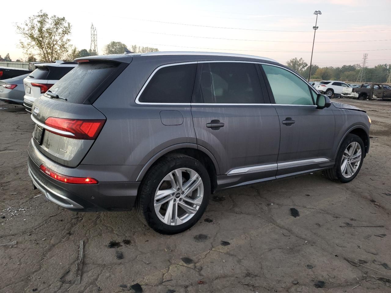 2021 AUDI Q7
