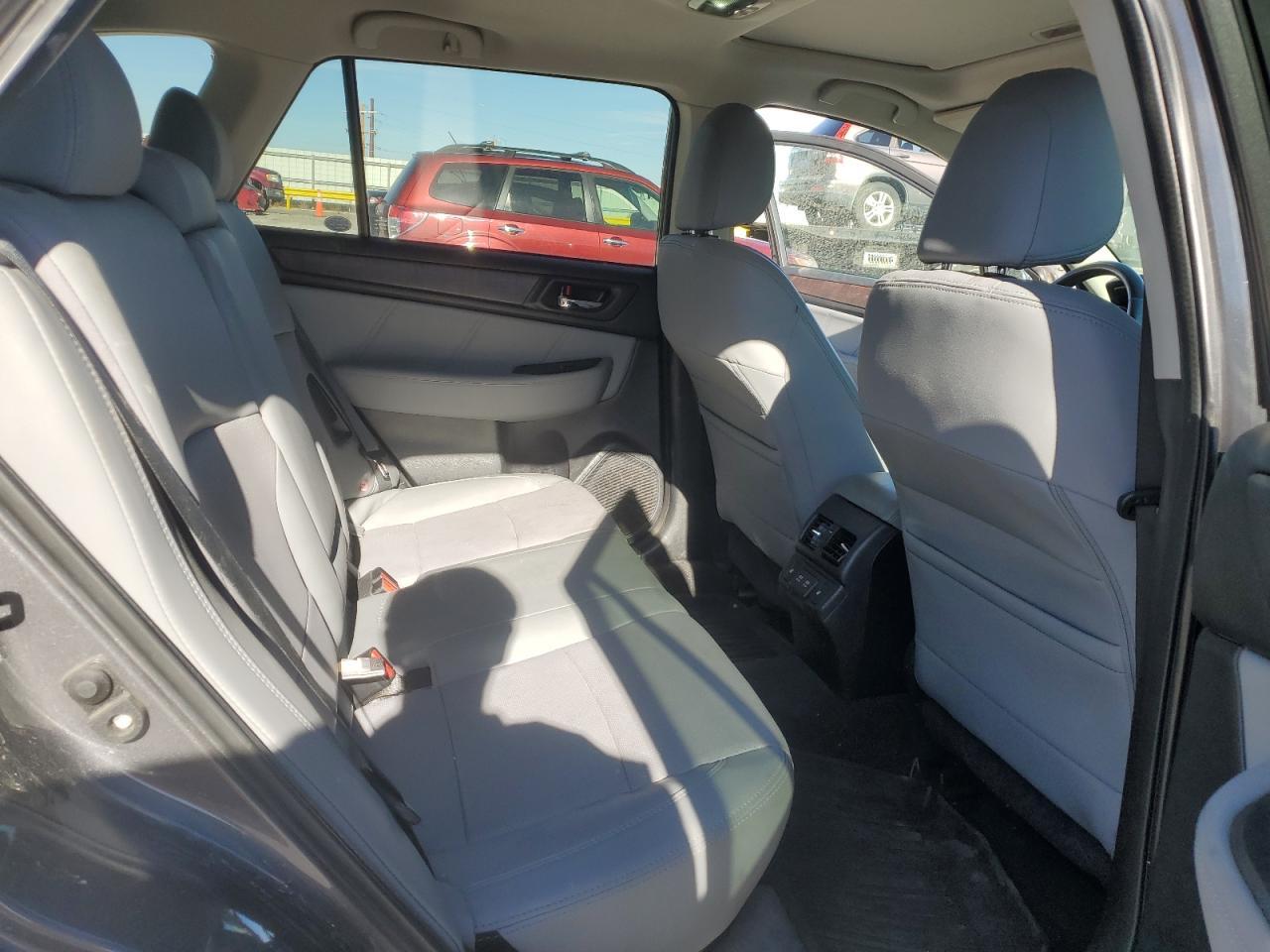 2019 SUBARU Outback