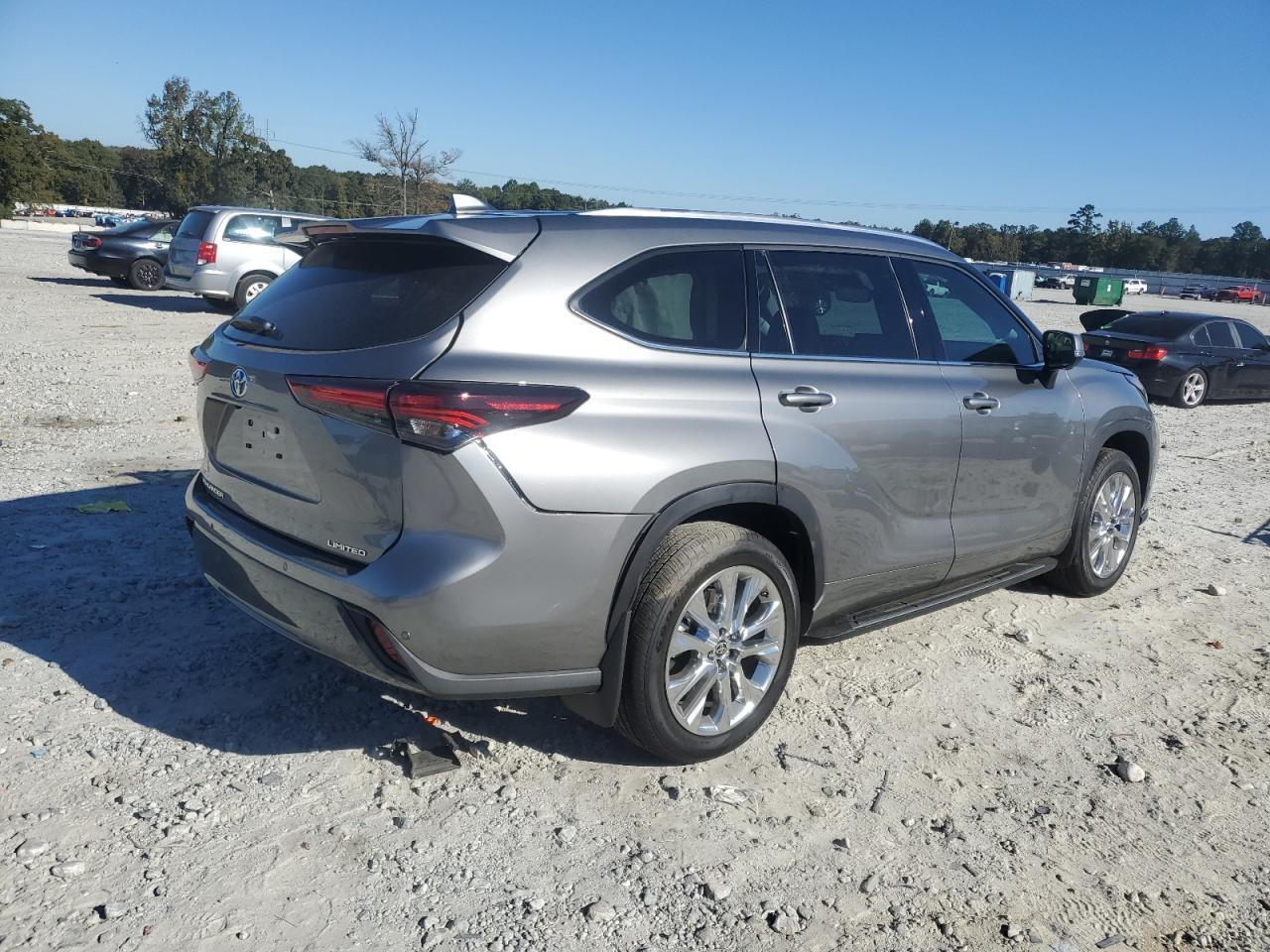 2025 TOYOTA HIGHLANDER