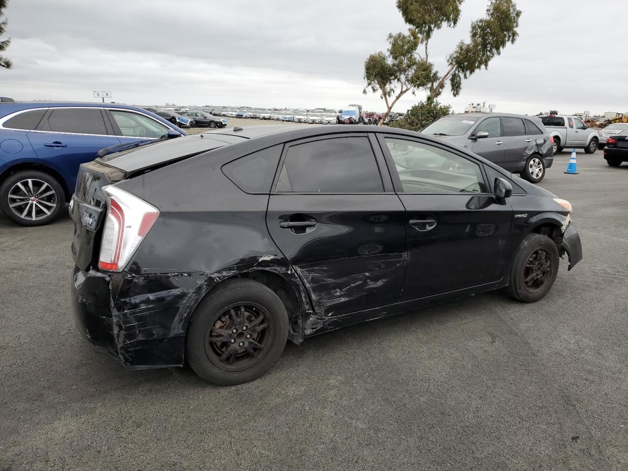 2015 TOYOTA PRIUS