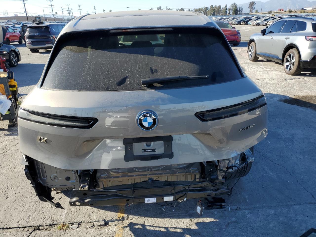 2024 BMW iX