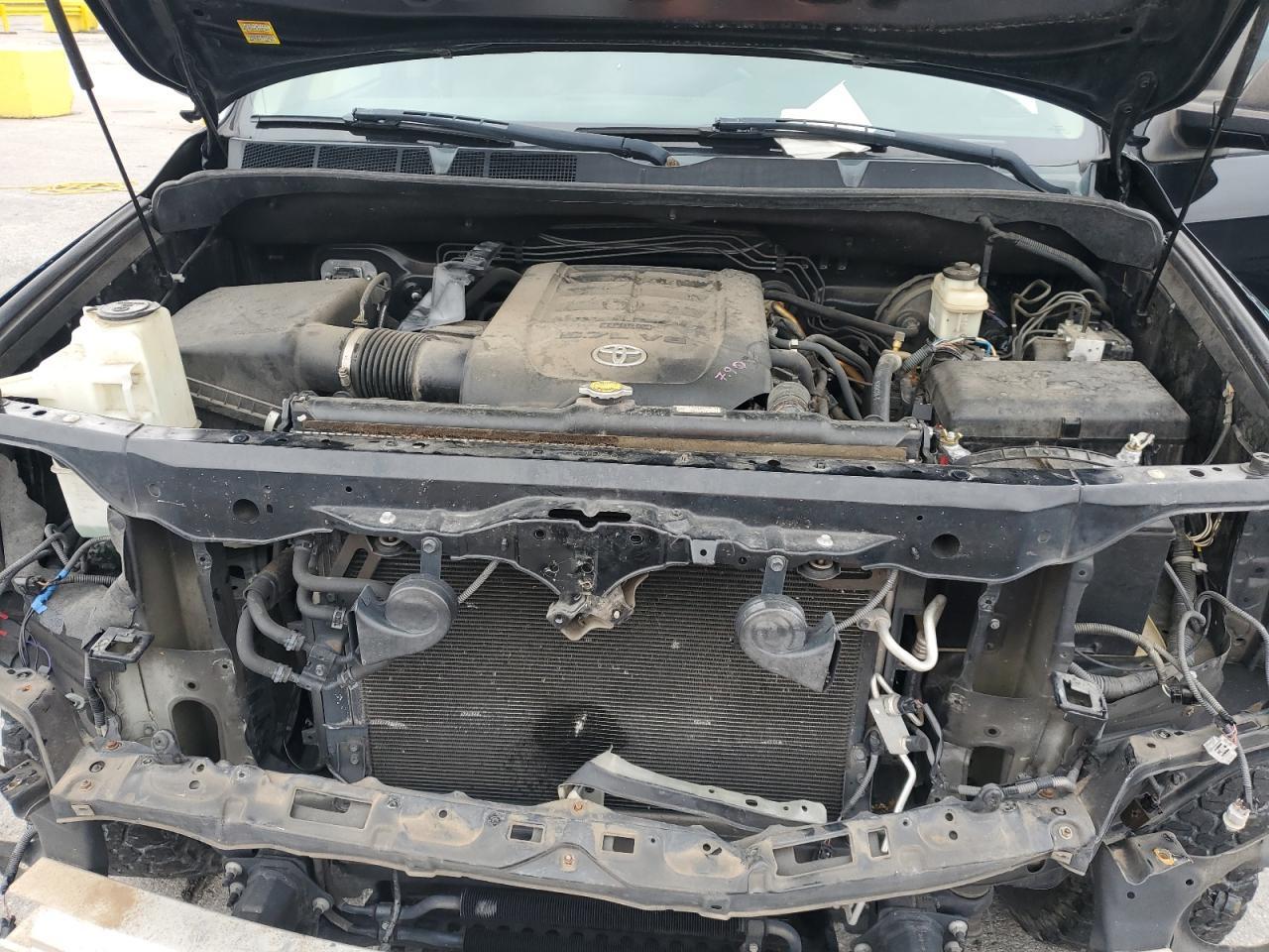 2011 TOYOTA TUNDRA