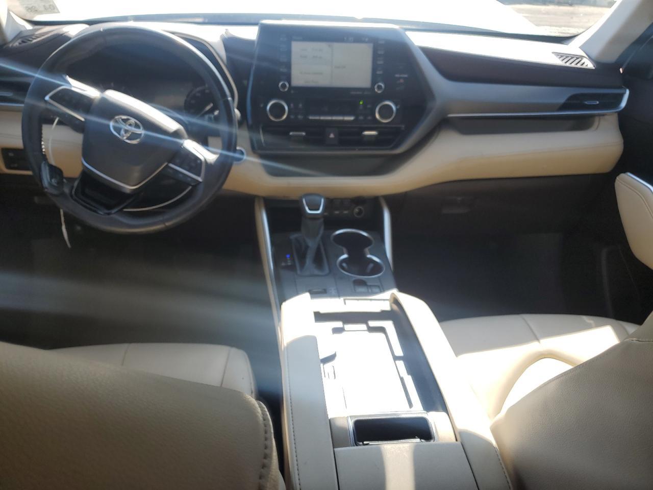 2020 TOYOTA HIGHLANDER